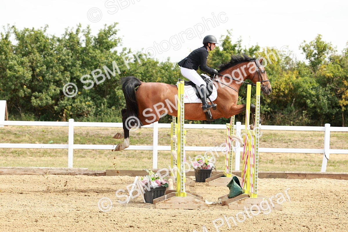 SBM_016905 - Class 20 - Senior Newcomers - 1.10m