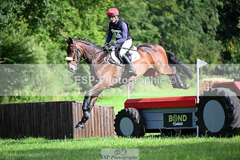 240803-164211-09601 - 271-Rosie_Bradley-Hole-OUT_OF_THE_BLUE_XIV