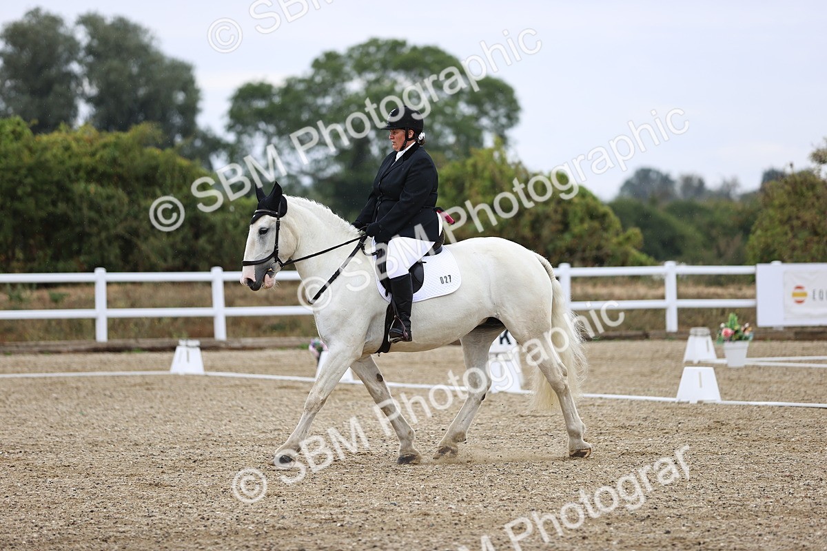 SBM_000127 - Class 2 - Intro 4 Championship 9.00-10.03