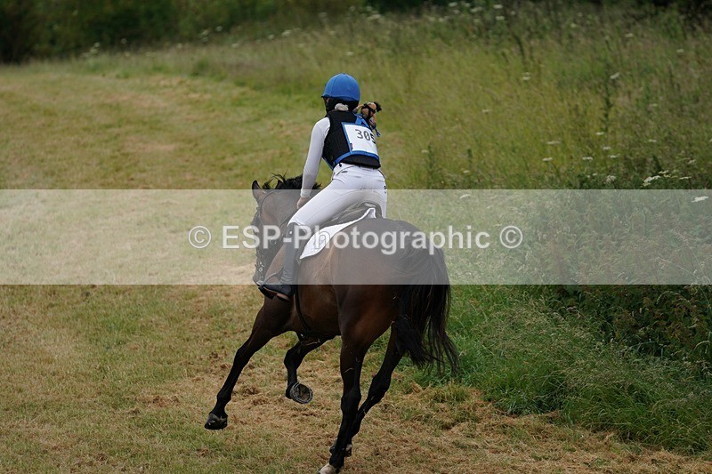 240630X-110434-6092 - 305-Beth_Walford-HAMBLEDON