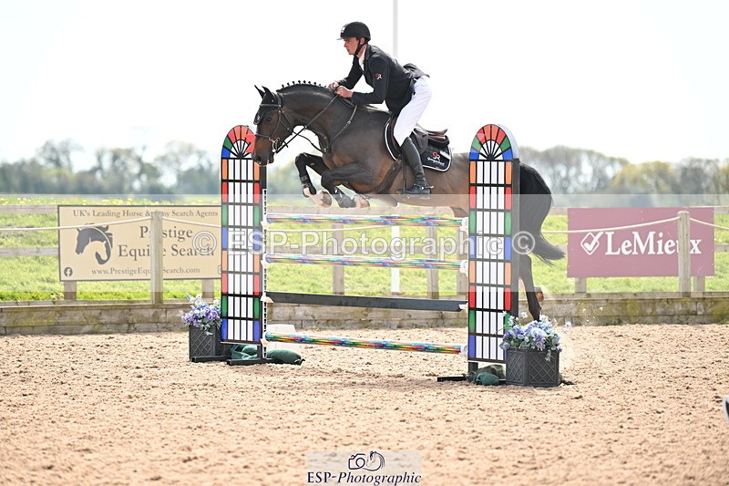 240418A-144003-04477 - Cls 9, 2 Star Big Tour 1.40m