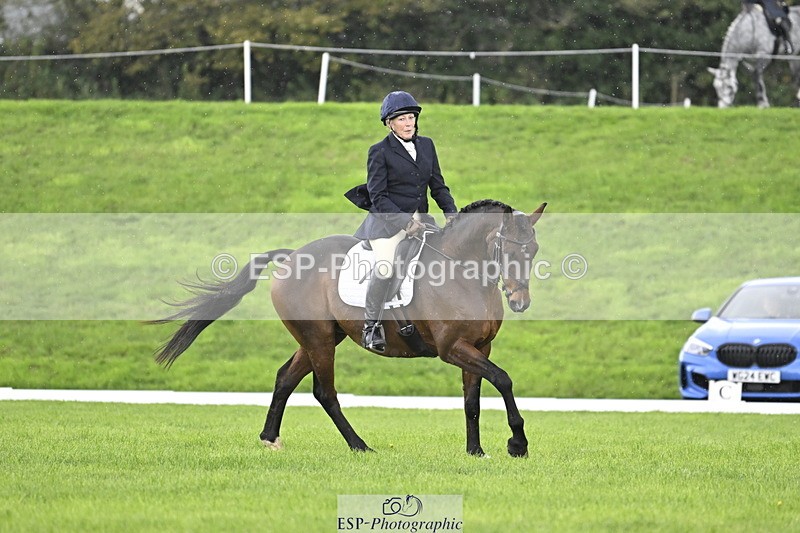 251023A-120026-03985 - F-418-Caroline.Davies