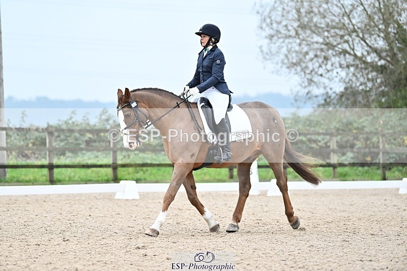 241103-153302-03146 - Novice 1 - 14.44 to 16.08