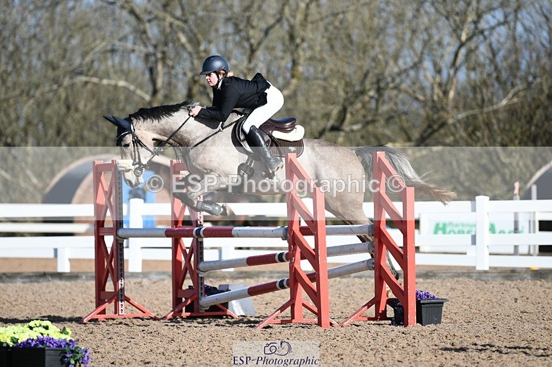250330-101007-06015 - Cls 32 British Novice and 90cm