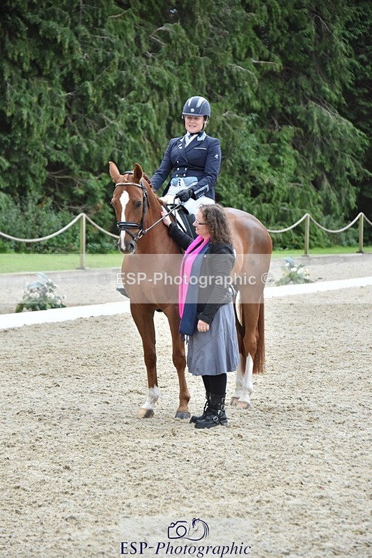 230813-181948-08814 - Medium Silver Presentations