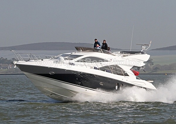 100417 LIVIBEL IMG_2098jpg - Flybridge Cruisers