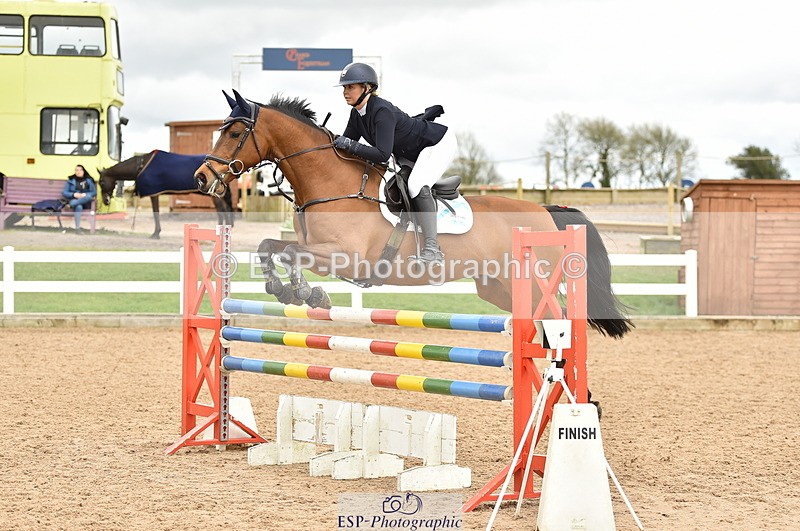 240403A-142744-00795 - Cls 4 Newcomers and 1.10m Open