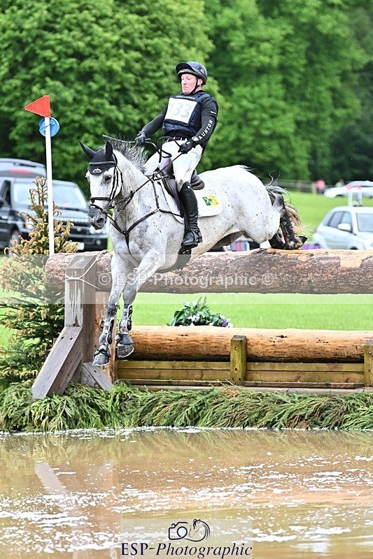 240526-124858-22211 - 433-EN_TARO_DES_VERNIER-Oliver_Townend