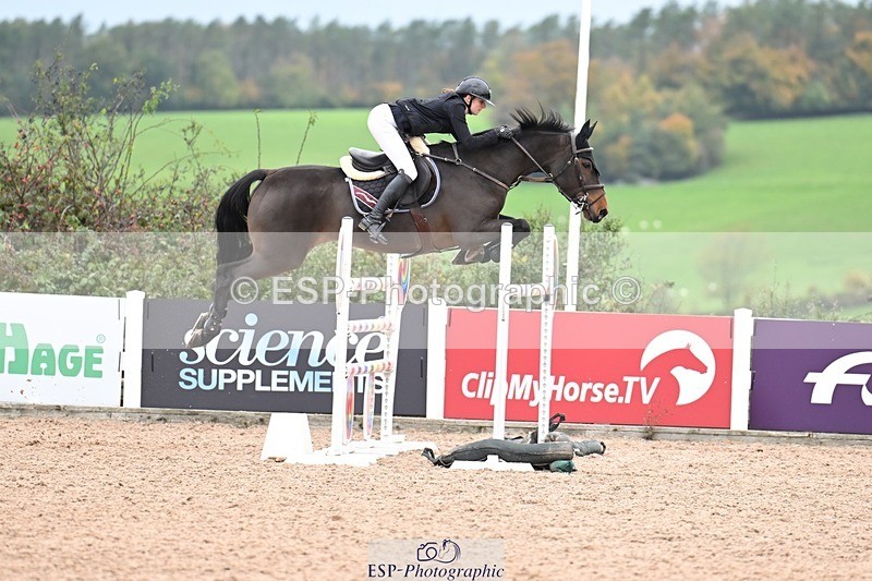 251022-150201-00736 - Cls 7 1.30m & 1.40m