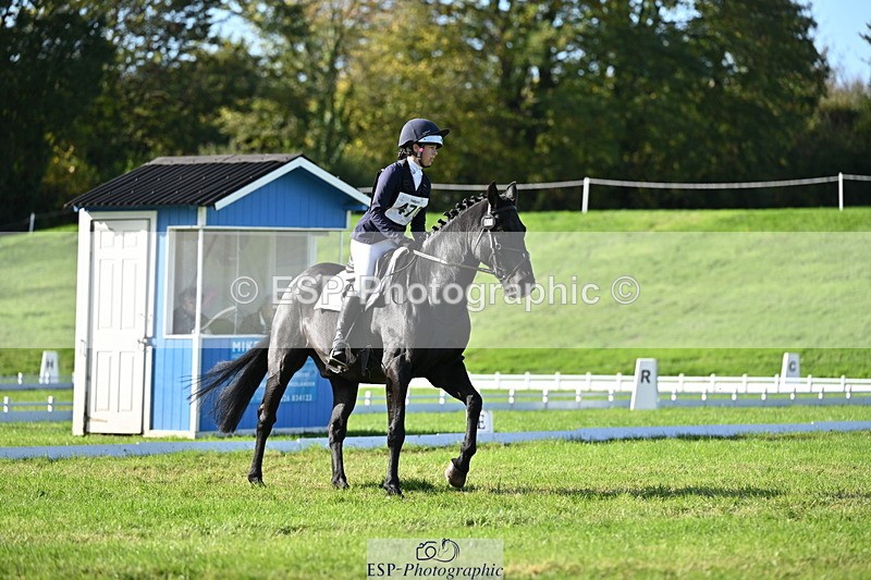 251024A-122145-09568 - F-469-Gabriella.Lucas