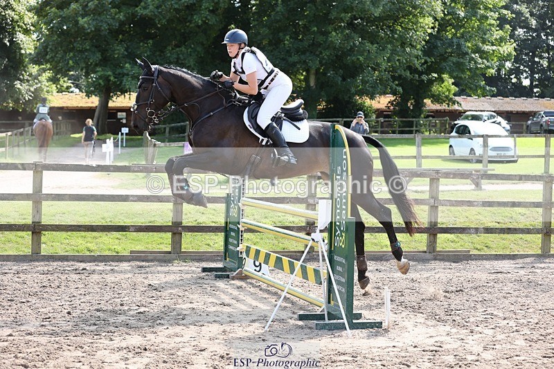 240803-154348-09042 - 274-Molly_Frampton-OBSIDIAN_ROYALE