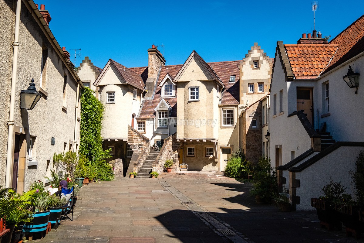 White Horse Close, Edinburgh - My Scotland - The Architecture