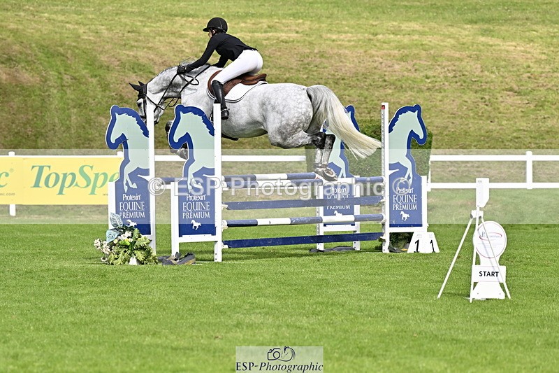 250613A-100634-00287 - Cls 1 Snr Newcomers and 1.10m Open