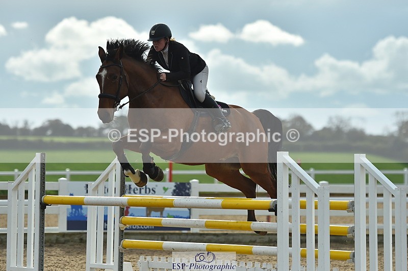 231111A-125416-01981 - Cls 12 Newcomers & 1.10m Open