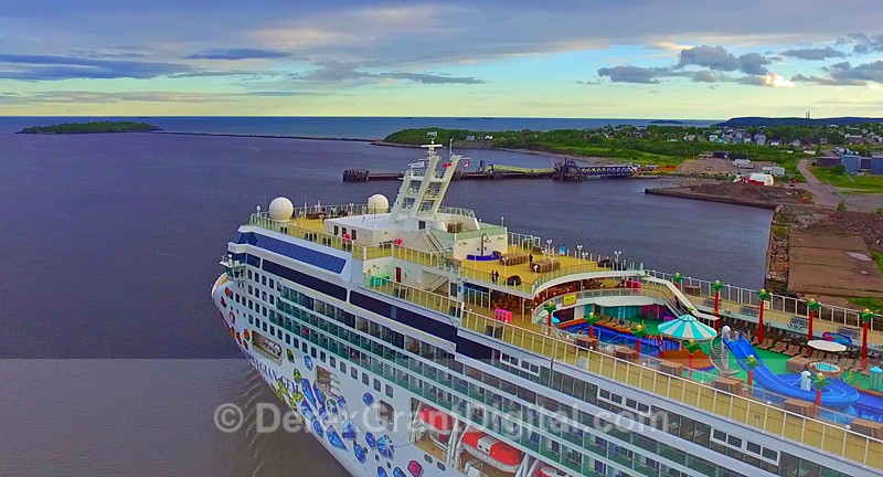 Norwegian Gem Cruise Ships Saint John New Brunswick Canada - Cruise Ships