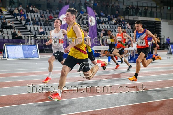 Age26SAT-818785 - Track Male Set One