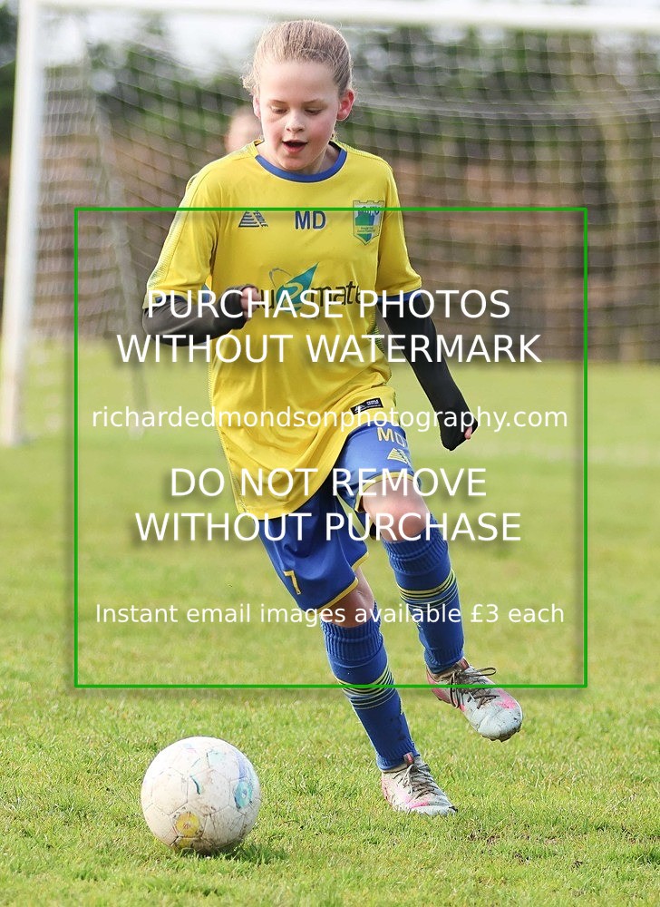 533A3138 - Kendal United Girls Under 10's vs Lune Valley Lightning Under 10's