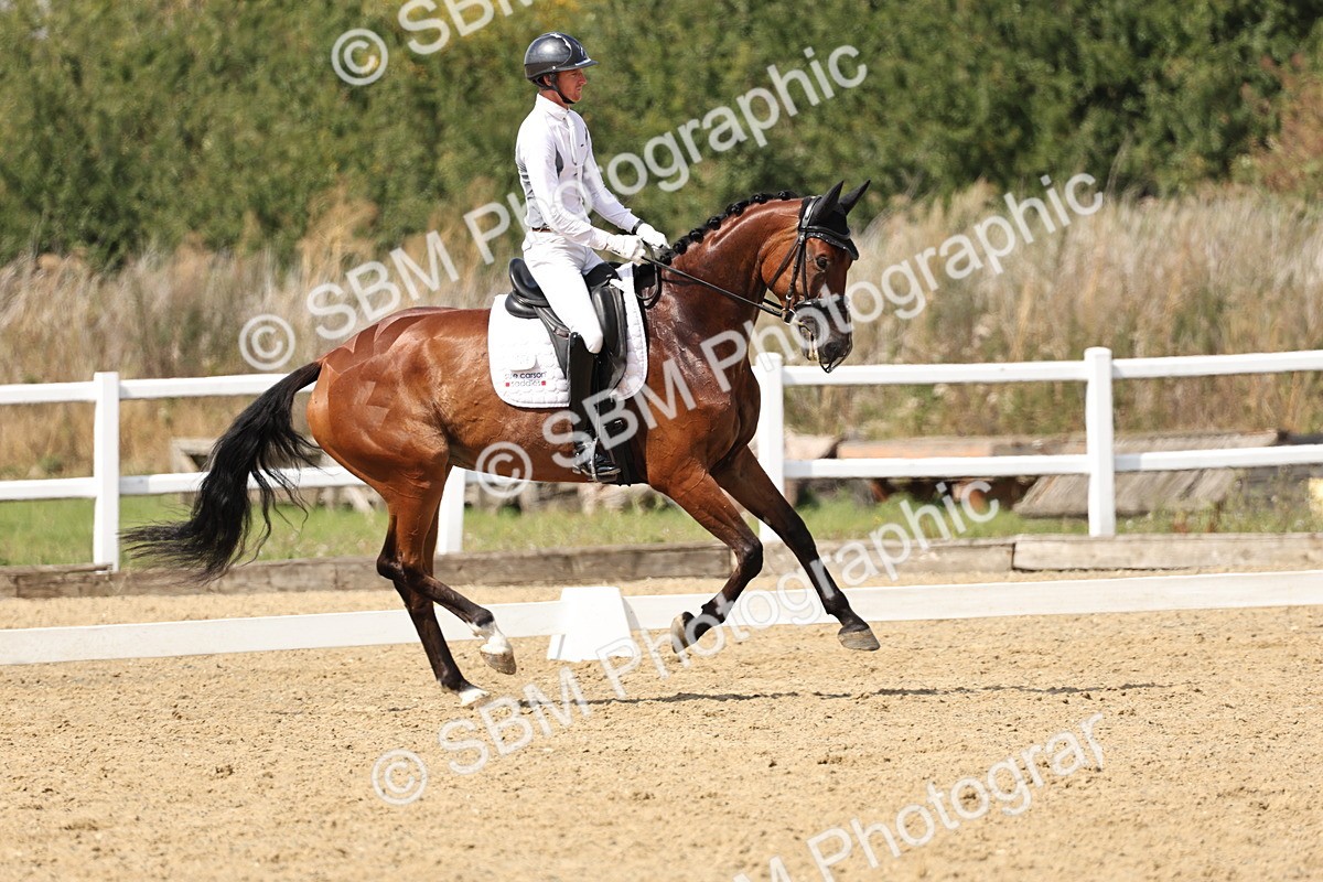 SBM_018769 - Class 16 - Novice 5 - 12.08-13.11