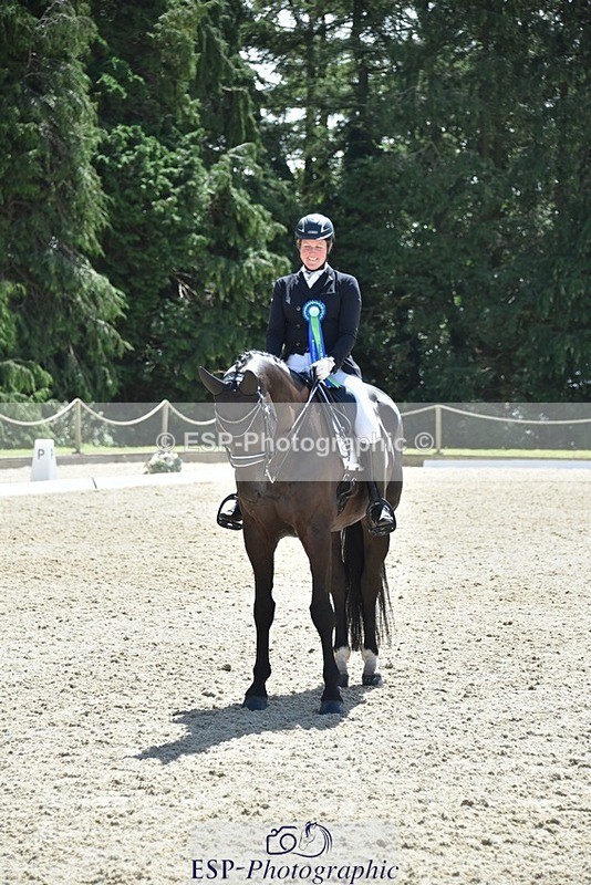 230811-131416-01490 - Adv Medium Silver Presentations