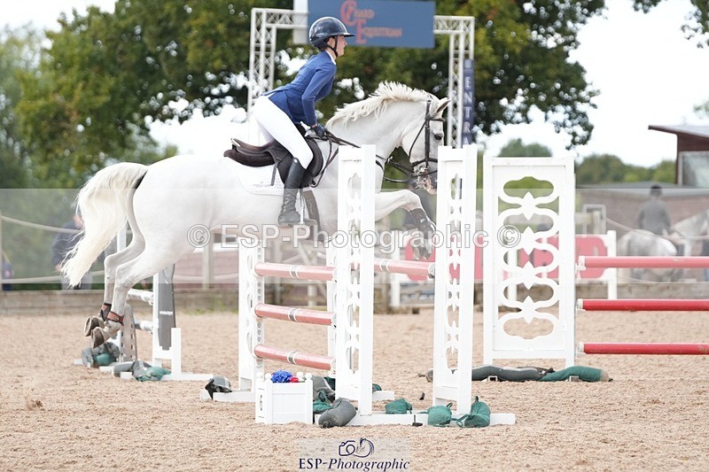 250921-123156-02944 - Cls 9 Pony Foxhunter and 1.10m