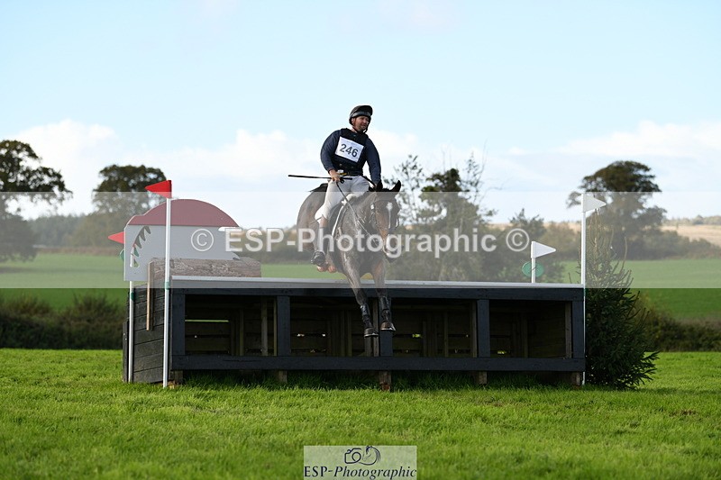 251024A-153918-14838 - C-246-Simon.Vatcher
