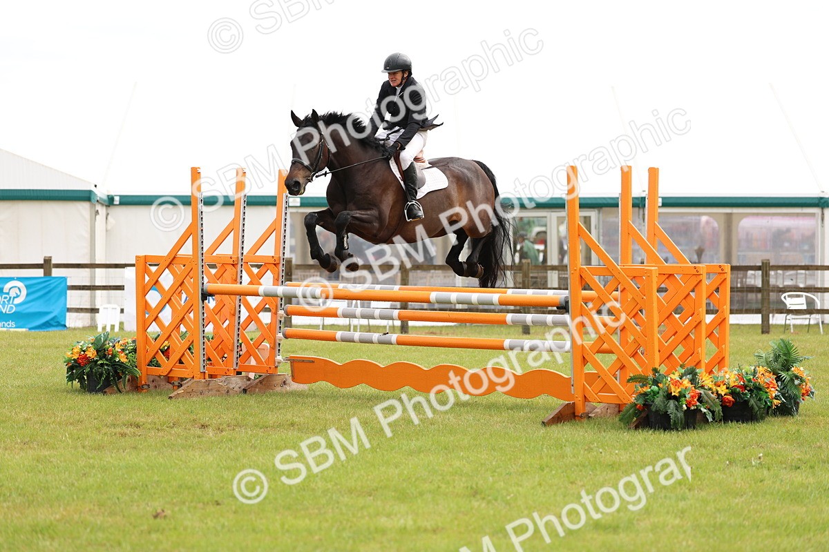 SBM_11742 - Class 205 - Tarmac Senior 1m Open