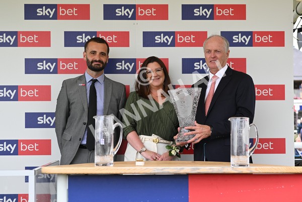 230825-023 King Of Cities - Race 1 1.50pm Sky Bet Strensall Stakes