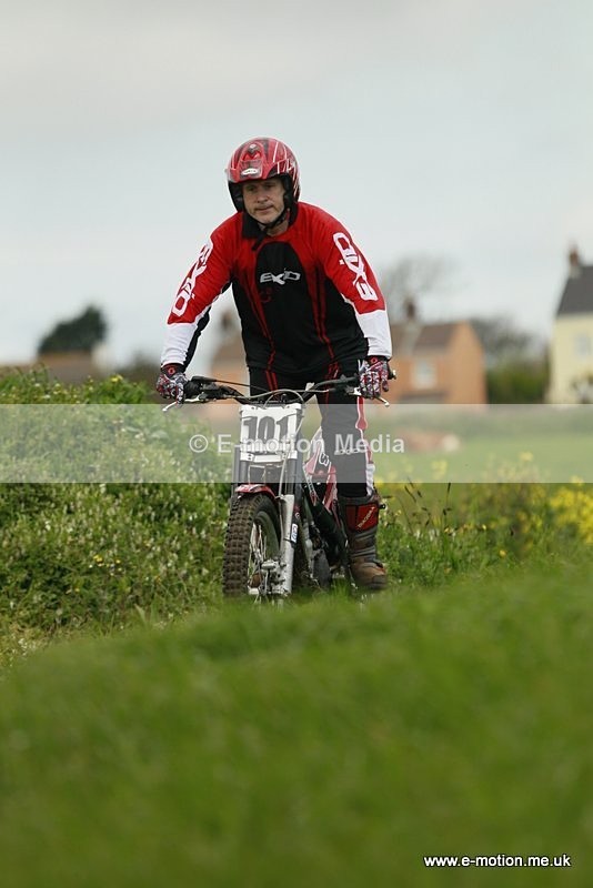 TR 060512-015 - Petit Bot - 06/05/12