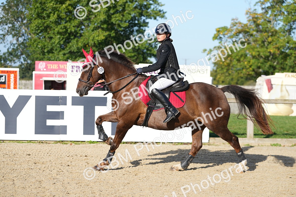 SBM_14326 - J57 - Clear Round 60cm