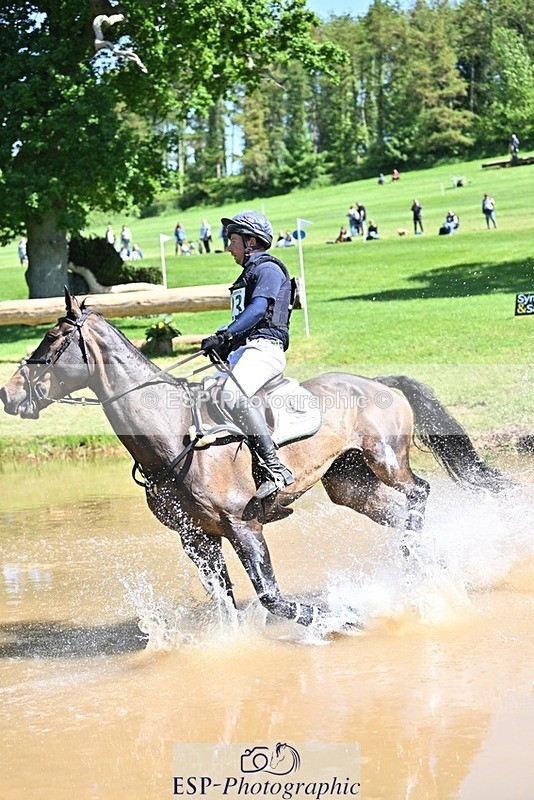 240525-105643-12141 - 323-EMERALD_ENDEAVOUR-Harry_Dzenis