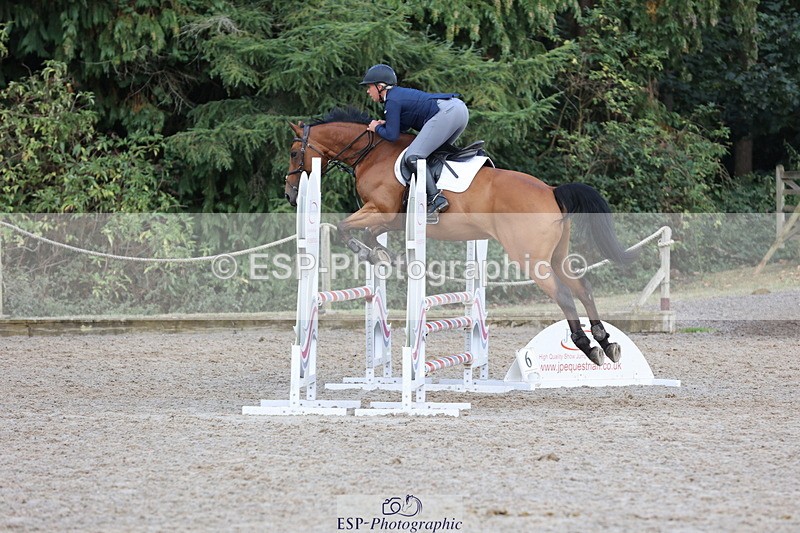 250829A-104836-01228 - Cls 7 British Novice and 90cm