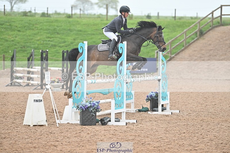 240505A-125126-05202 - Cls 4 Blue Chip Pony Newcomers & 1m Open