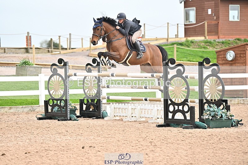 240406A-160031-04308 - Cls 17 National 1.30m Open