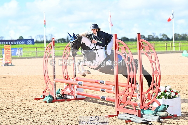 240504A-093044-00890 - Cls 1 Pony Intro 70cm