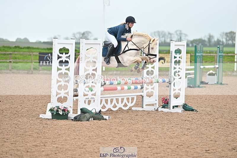240505A-113409-04902 - Cls 3  Pony Discovery & 90cm Open