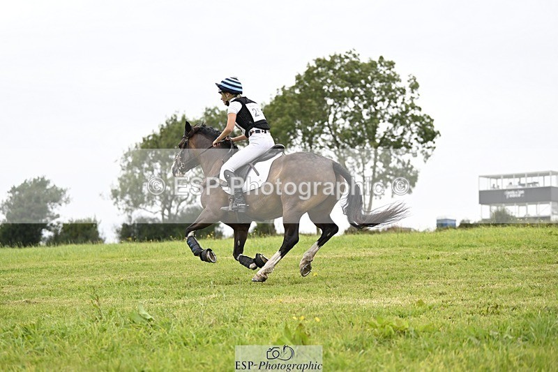 240831A-141402-03579 - 253-Kelsey.Webber-YARTY.RIBBONS