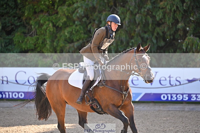 250802A-095024-00271 - B-057-Emma.Ergatoudis-MINERVA.VAN.DE.KOOLDRIES