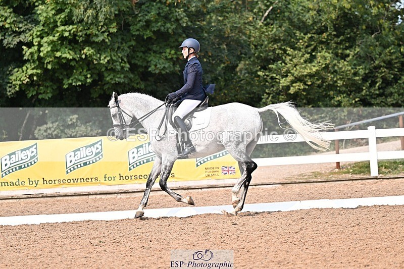 250816-145500-05496 - 149-Sophie.HawkeRAINBOW.DREAM