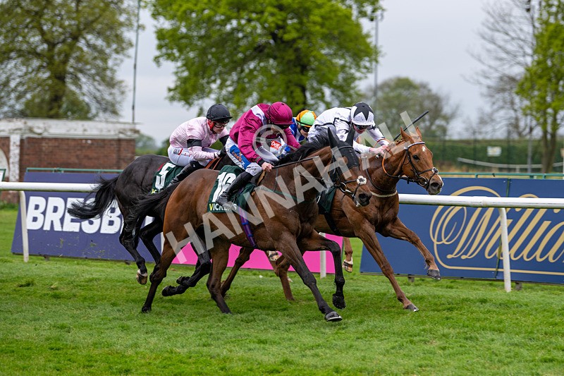 040524-Race 3-Titan Rock-4352 - Race 3