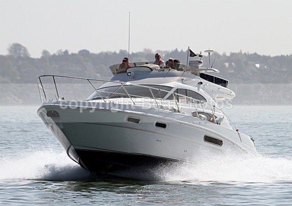 110410 MATAKANA BLUES SEALINE F37 IMG_1693 - Flybridge Cruisers
