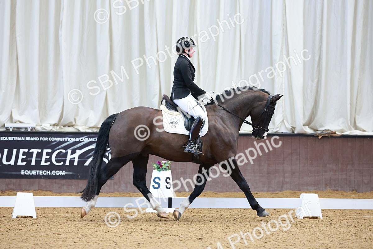 SBM_001273 - Class 18-15-16-22 - Elementary 5 Novice 5-Novice 6