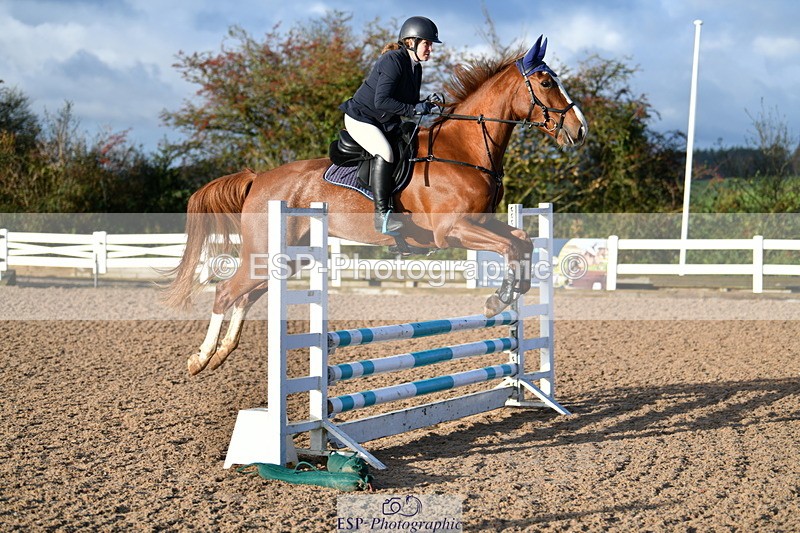 231110A-100240-00009 - Cls 1 Clear Round