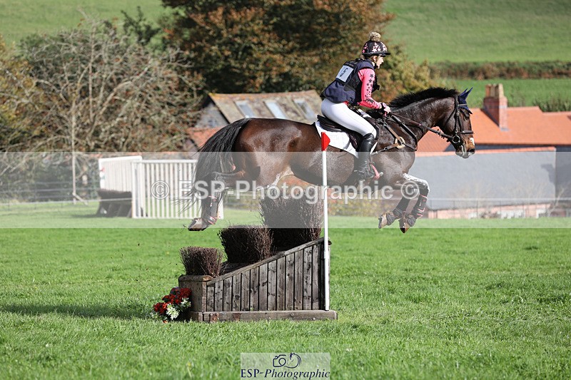 241025-114140-06545 - 055-Ellie.Fredericks-UPPER.CLASS.BRIT