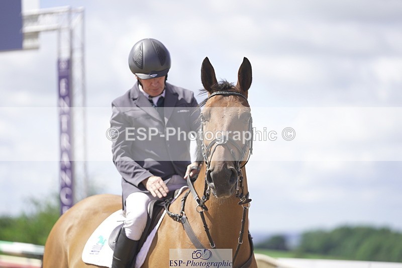 230806A-115948-01677 - Cls 13 Snr Newcomers & 1.10m Open