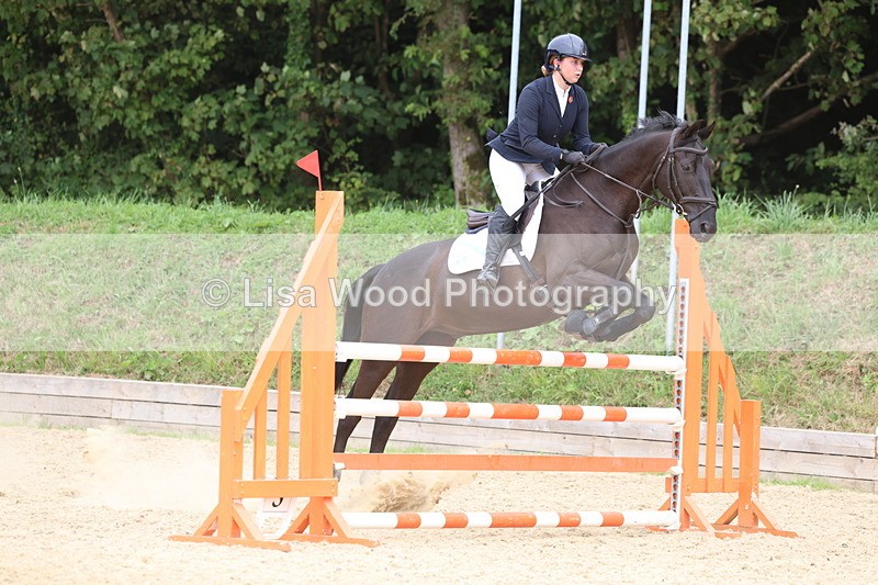 3E7A6430 - Class 8: Senior Newcomers/1.10m open