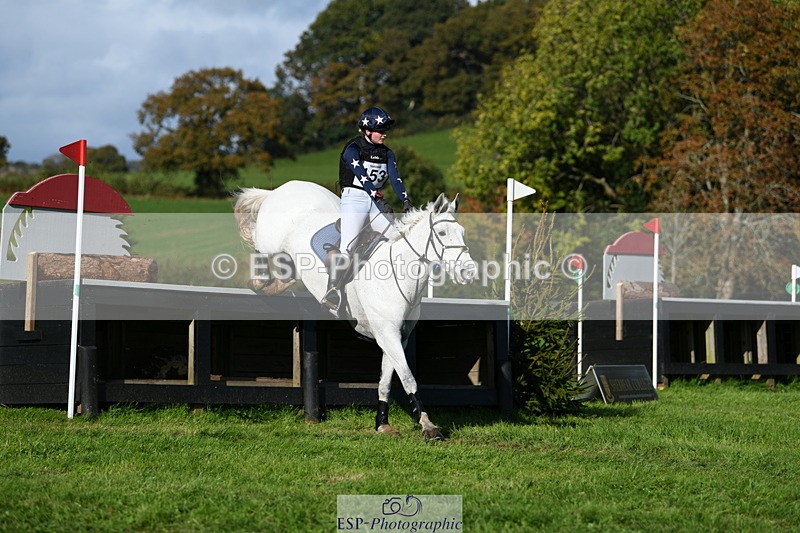 251024A-125915-11821 - B-153-Charlotte.Franck-Steier