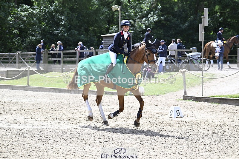 250525A-132105-17692 - Presentations Section B CCI 3 Star Long