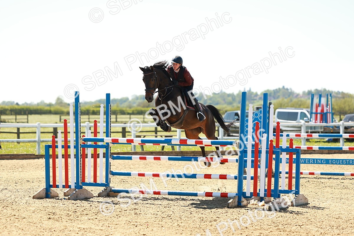SBM_001347 - Class 4 - Senior Newcomers 1.10m