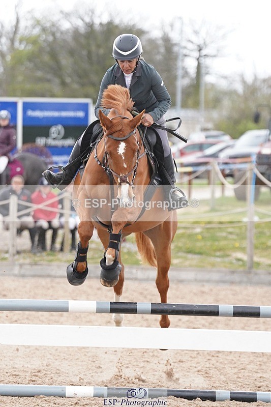 250414-130440-00852 - 70cm Round 2