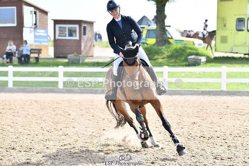 240511A-102309-11518 - Cls 28 95cm National Am Quali